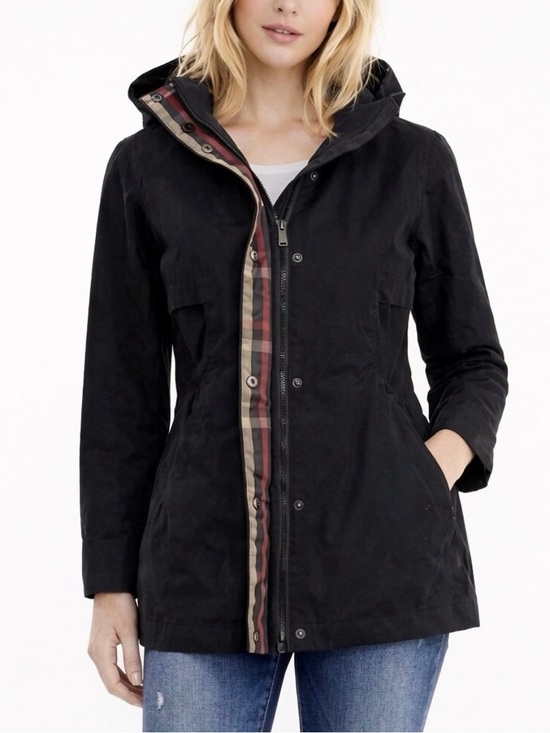Pendleton Jackets & Blazers - NWOT Pendleton Hooded Rain Jacket- Women’s Medium Black